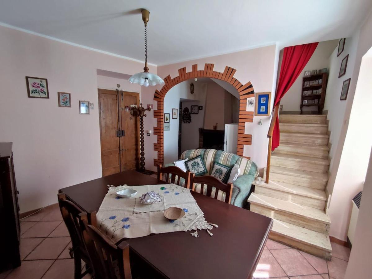 Calvi dellʼ Umbria Casa Vacanza Nonna Maria מראה חיצוני תמונה